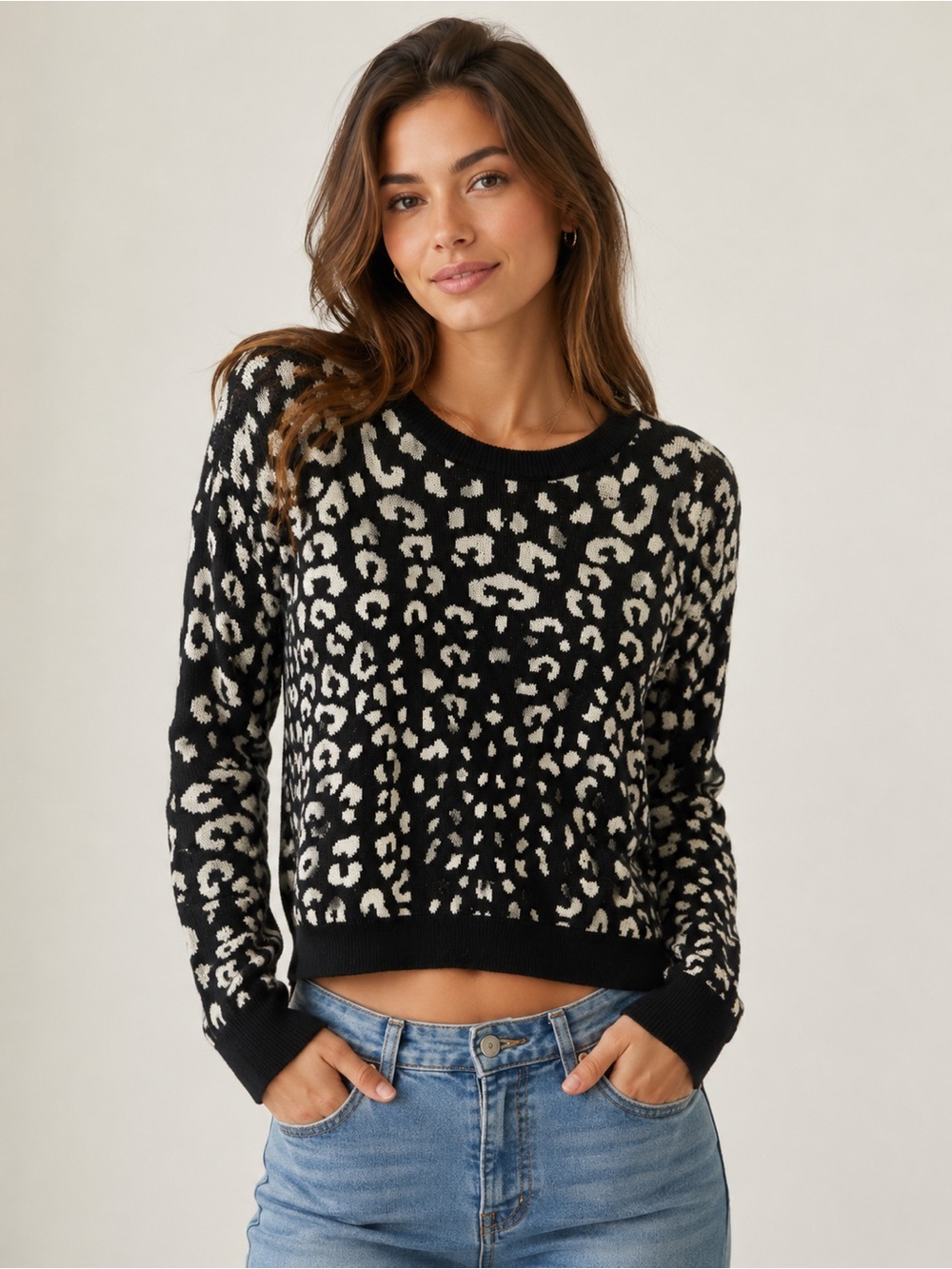 C&C Black & Ivory Leopard Print Knit Sweater Trendy Cropped Long Sleeve Top